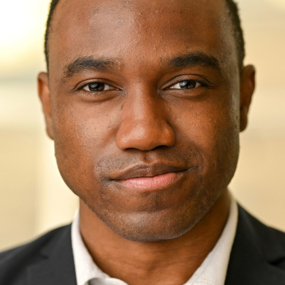 Headshot of Zenge Simakoloyi, 2024 Obama Foundation Africa Leader 