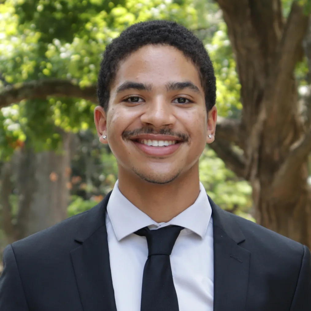 Headshot of Devin Crawford, 2025-2027 Voyager Scholarship Recipient
