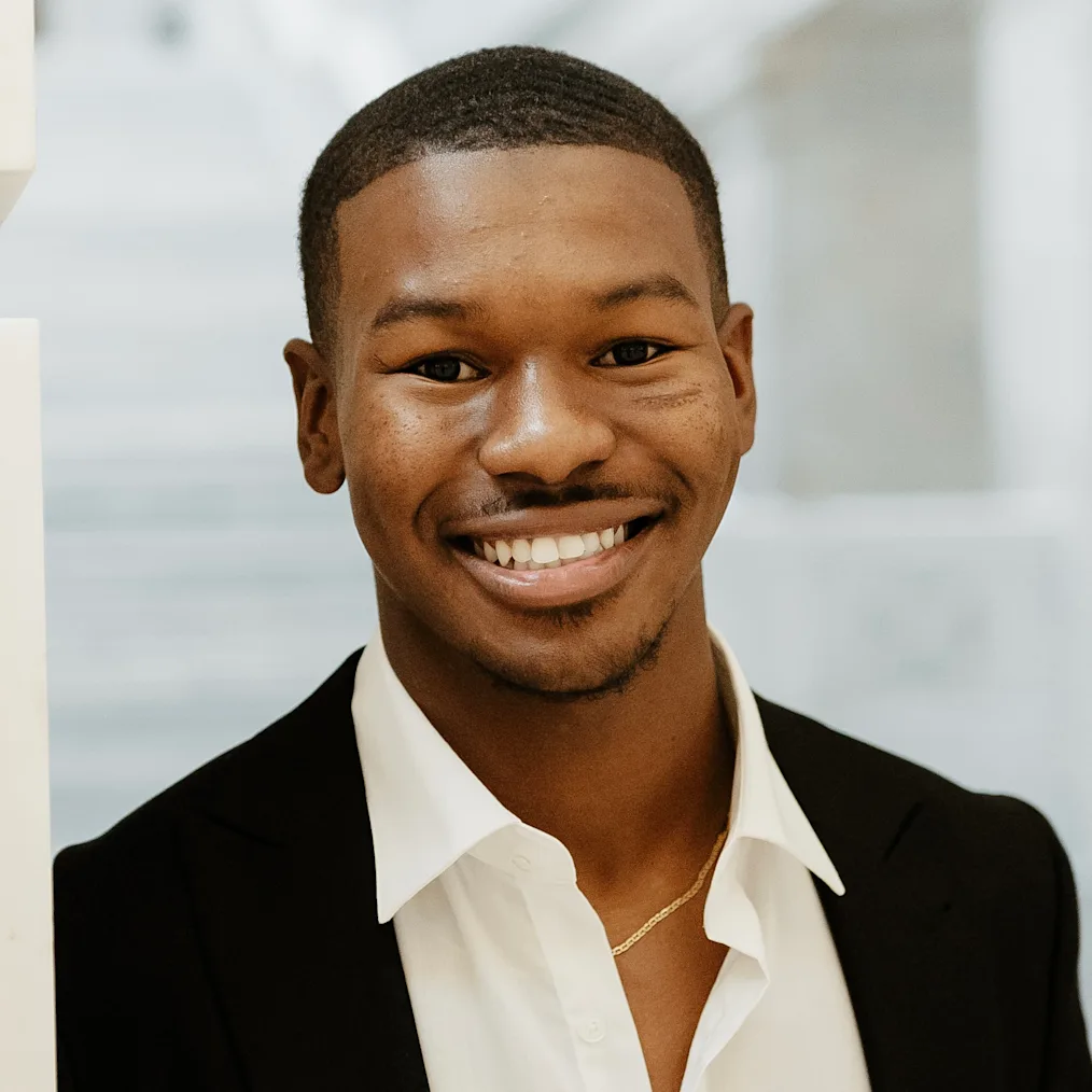 Headshot of Carrington Thompson, 2025-2027 Voyager Scholarship Recipient