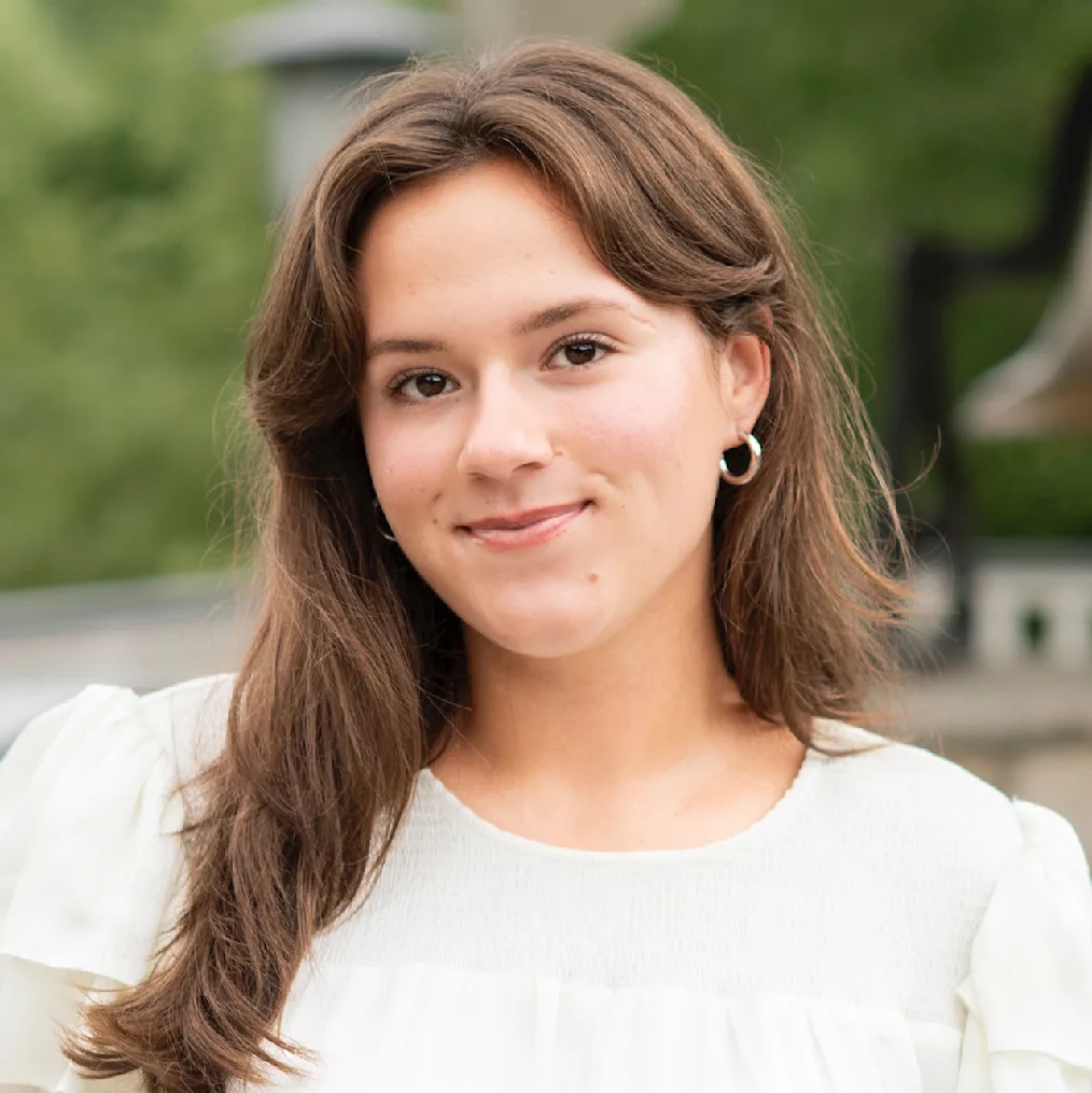 Headshot of Sarah Johnson, 2025-2027 Voyager Scholarship Recipient