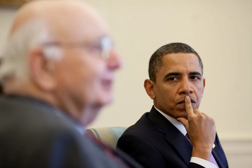 President Barack Obama looks at Economic Recovery Advisory Board Chair Paul Volcker