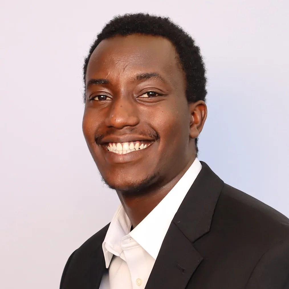 Headshot of Enock Seka, 2025-2027 Voyager Scholarship Recipient