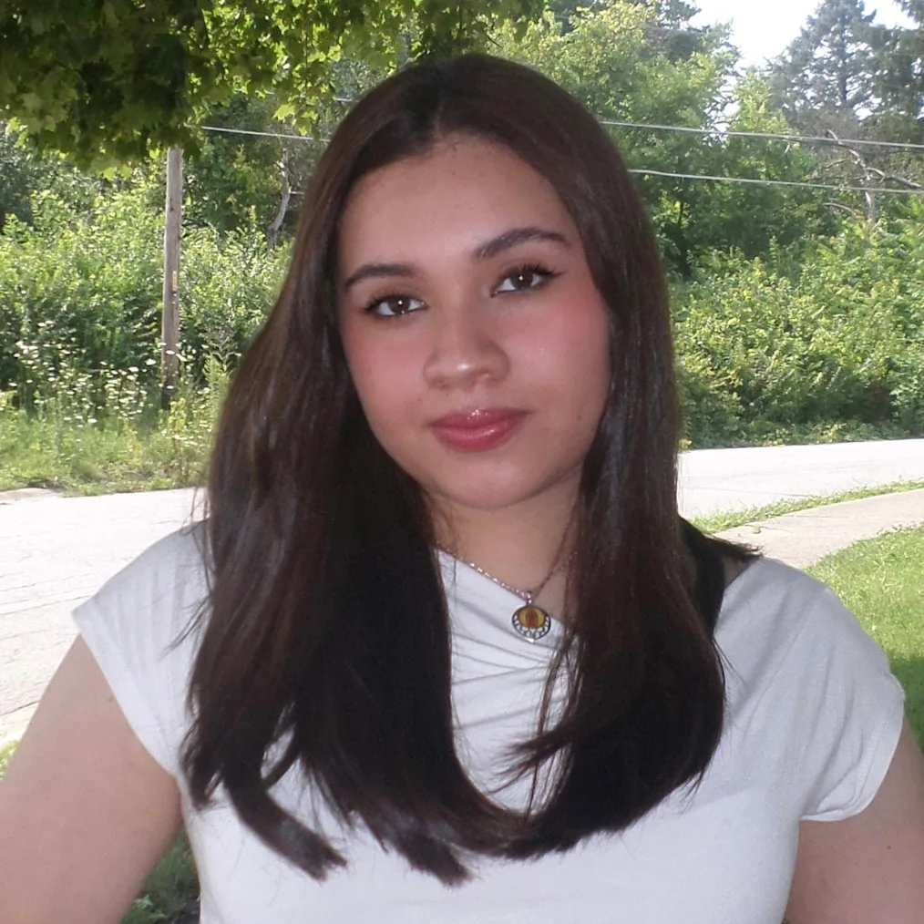 Headshot of Alexa Maliano, 2025-2027 Voyager Scholarship Recipient
