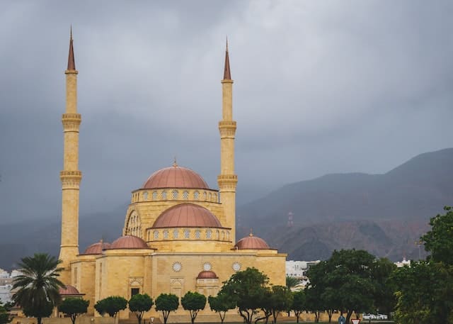 Was kostet ein paket nach Oman?