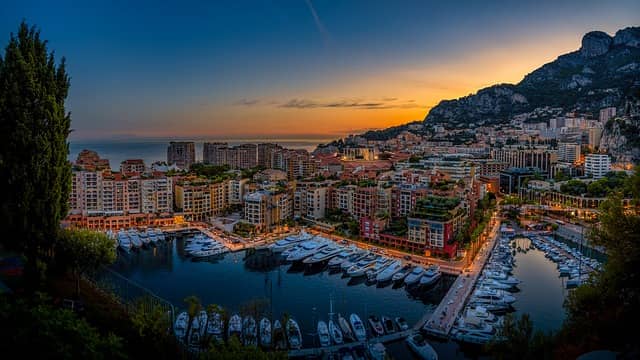Tarifs pour un envoi de colis à Monaco.