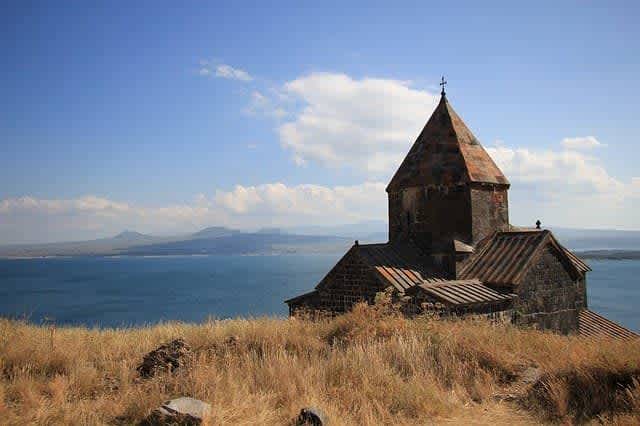 Was kostet ein paket nach Armenien?