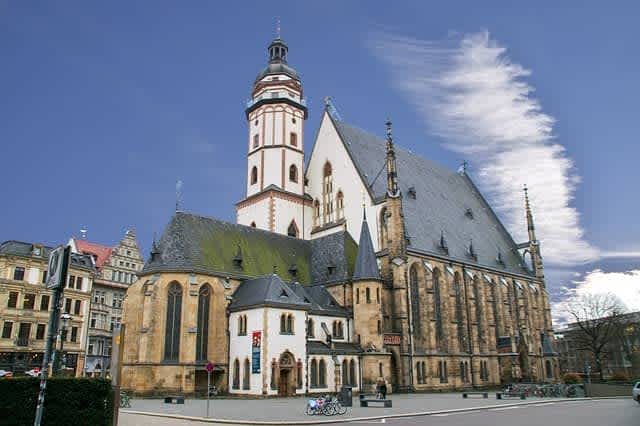 Paket nach Leipzig versenden zum besten preis mit Packlink.