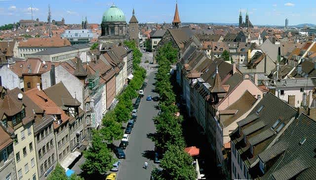 Paket nach Nürnberg versenden, einfach und günstig mit Packlink.
