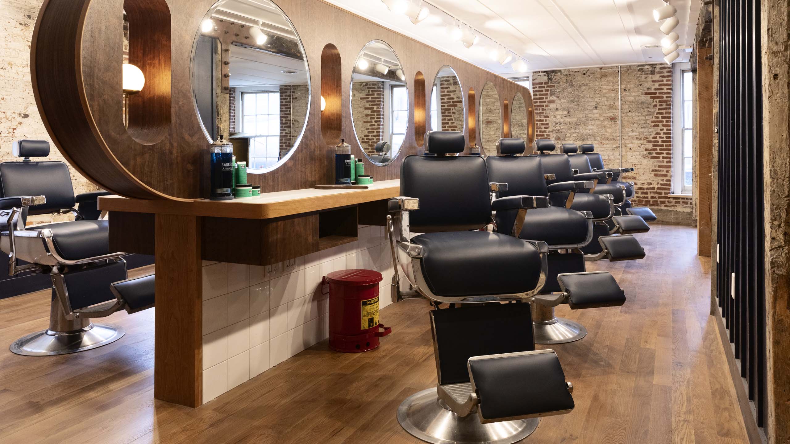 The cutting edge of the barbershop industry | Courier - Mailchimp