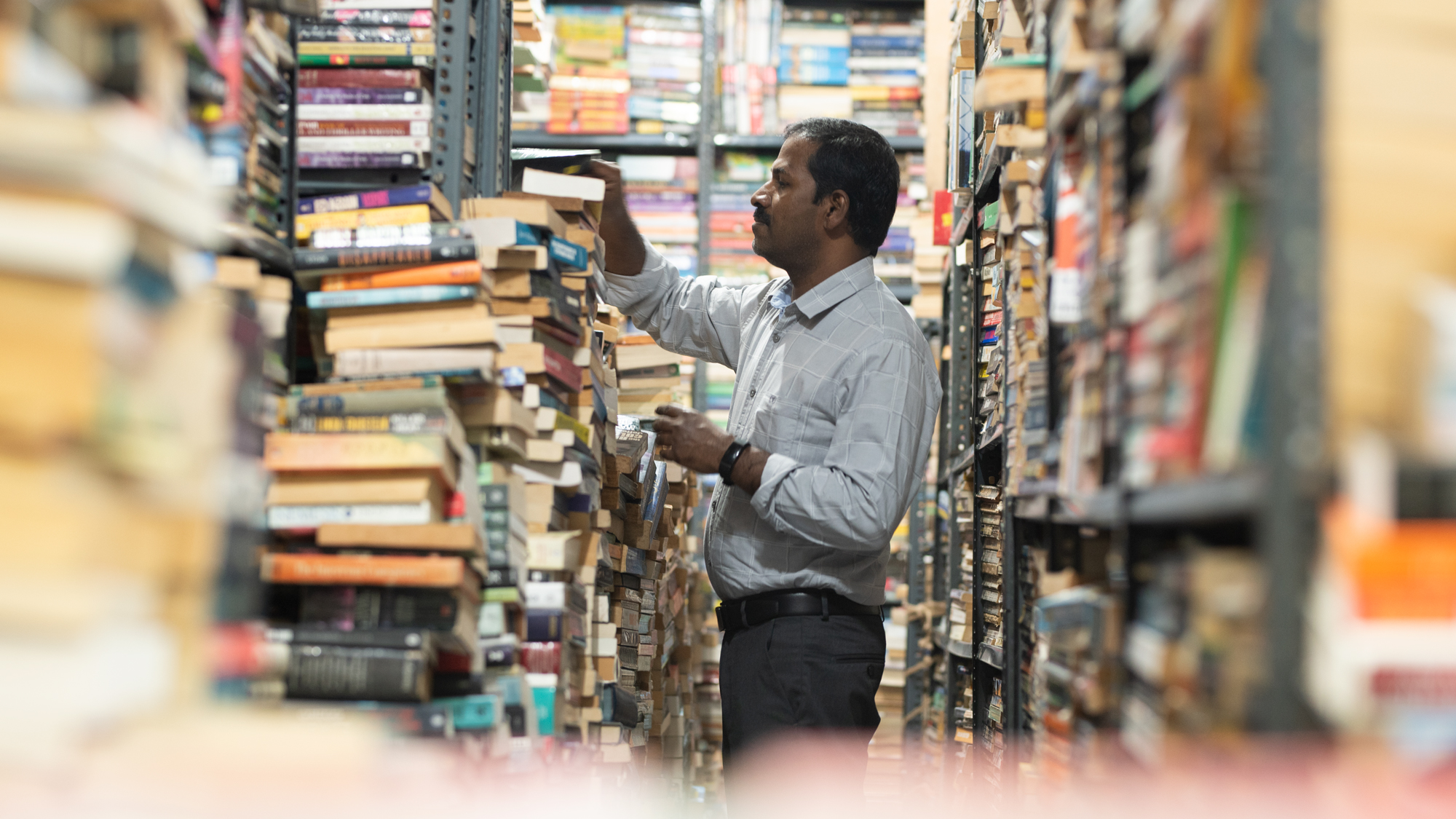 Blossom Book House selling secondhand in Bangalore Courier Mailchimp