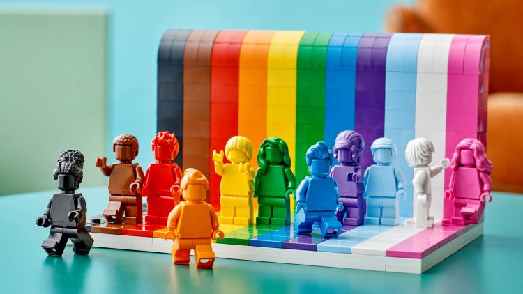 Story a brand: LEGO Courier - Mailchimp
