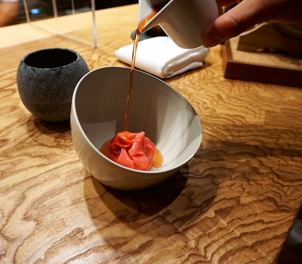 Tolles Dessert: Sorbet mit fassgereiftem Negroni im «Memories».