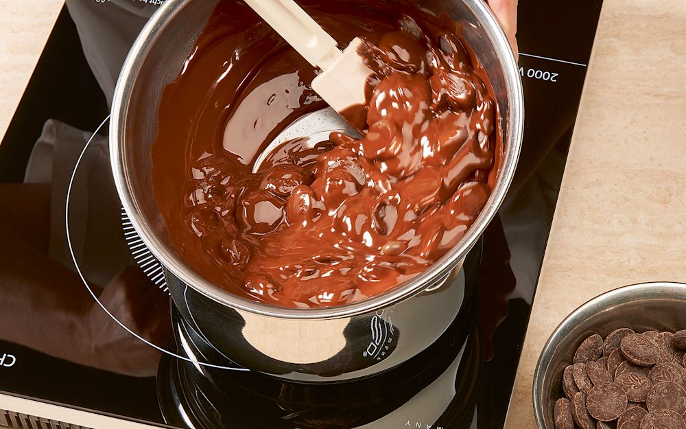 Schokolade schmelzen - Annemarie Wildeisens KOCHEN