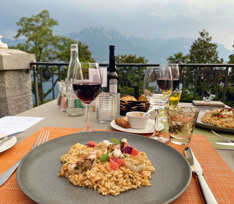 Mediterranes Lebensgefühl an der Riviera: Meeresfrüchterisotto auf der «Terrasse du Petit Palais».