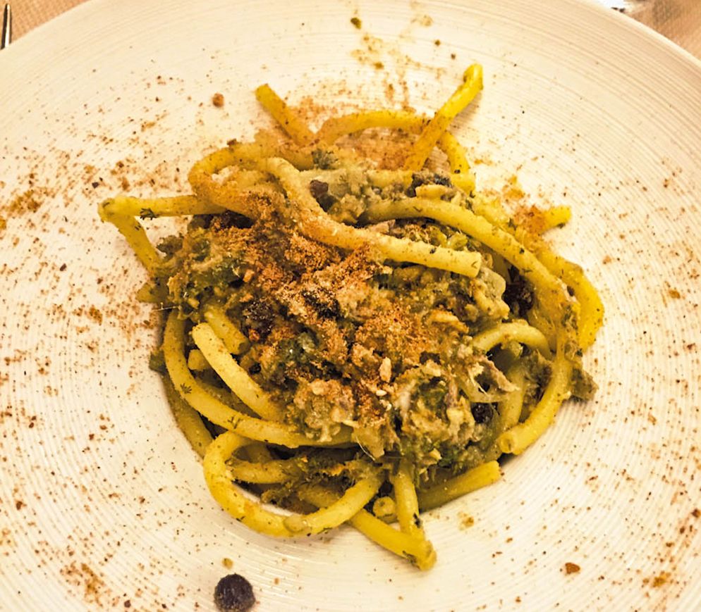 «Bucatini con le sarde» in der «Casa del Brodo»