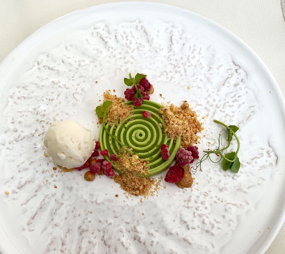 Überrschendes Dessert: Erbsen-Semifreddo im «MoAn».