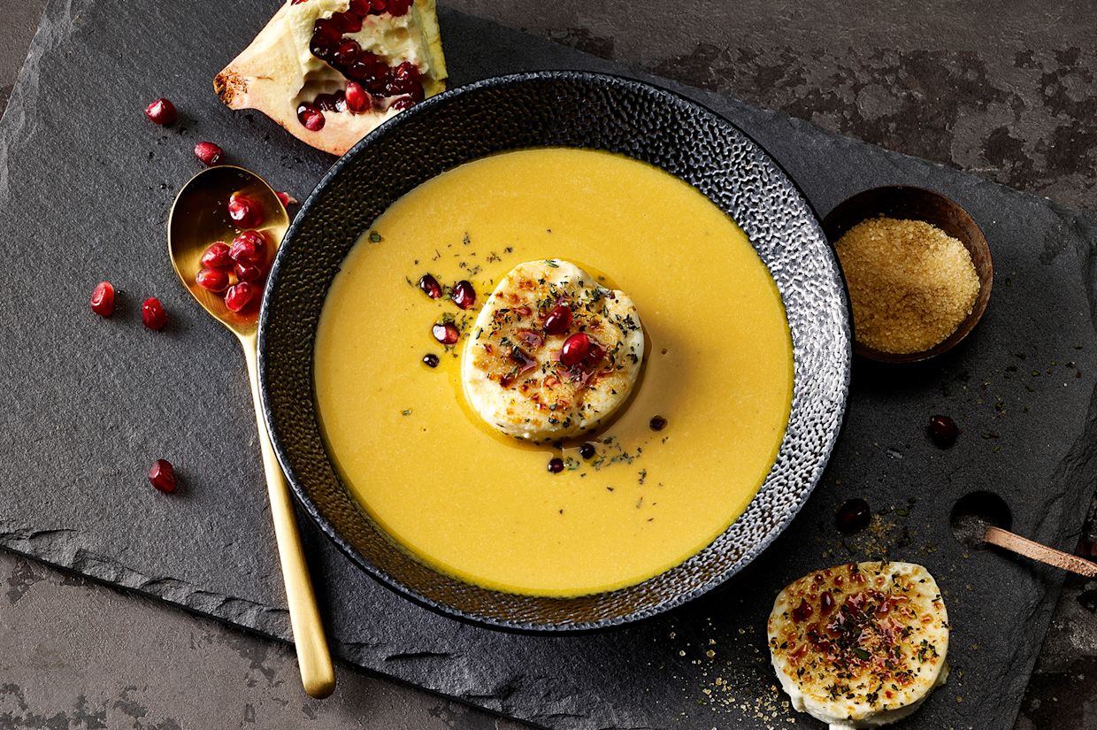 Kürbis-Granatapfel- Suppe mit Ziegenkäse - Annemarie Wildeisens KOCHEN