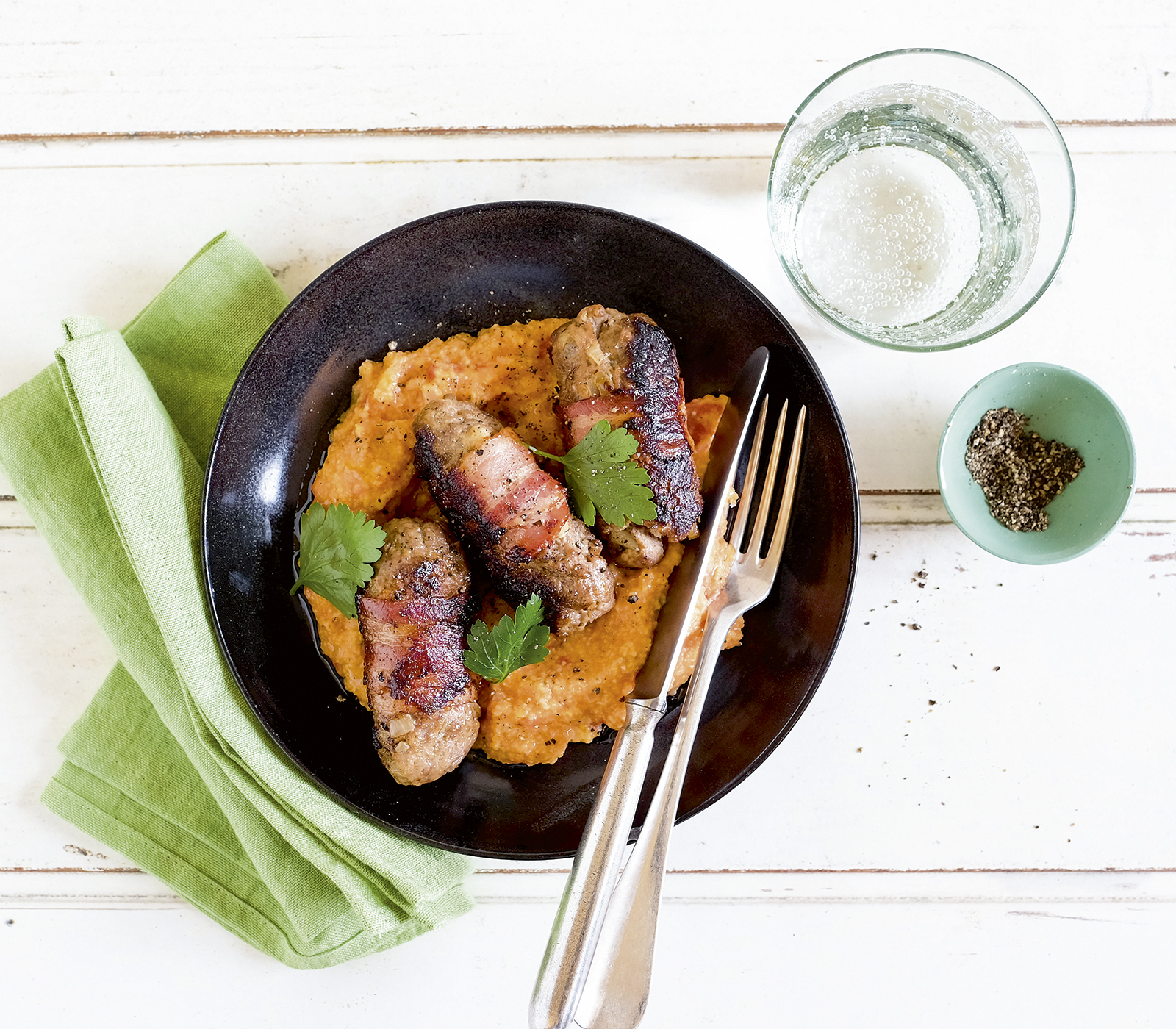 2016-1-2-speck-hackfleisch-wuerstchen-mit-tomaten-polenta