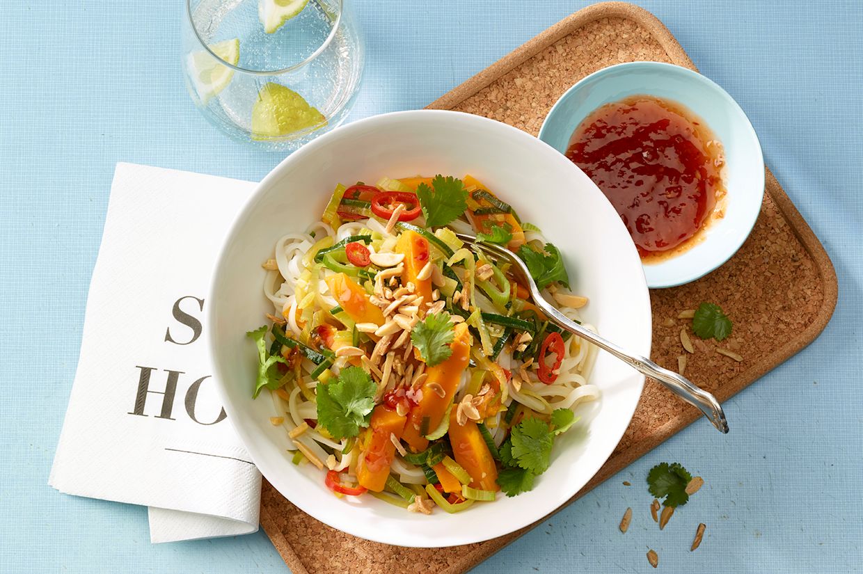 Reisnudeln mit asiatischem Kürbisragout - Annemarie Wildeisens KOCHEN