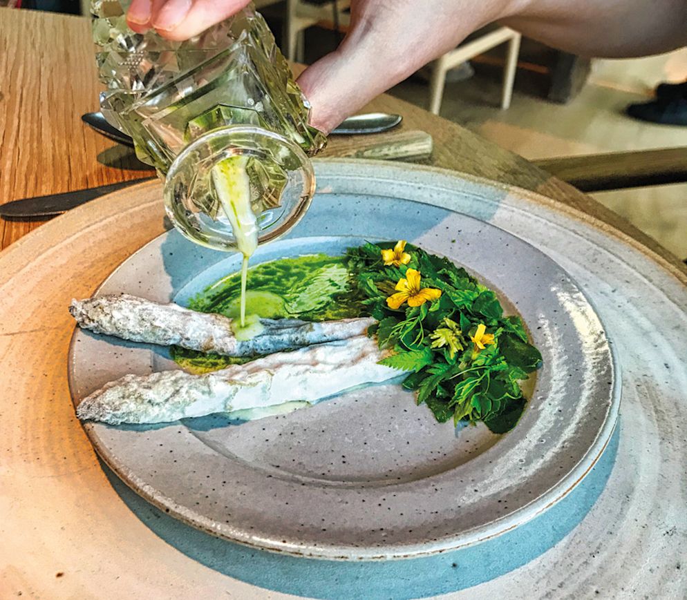 Grenzenlos innovativ: Mit essbarem Schimmel überzogener Spargel im «Noma».