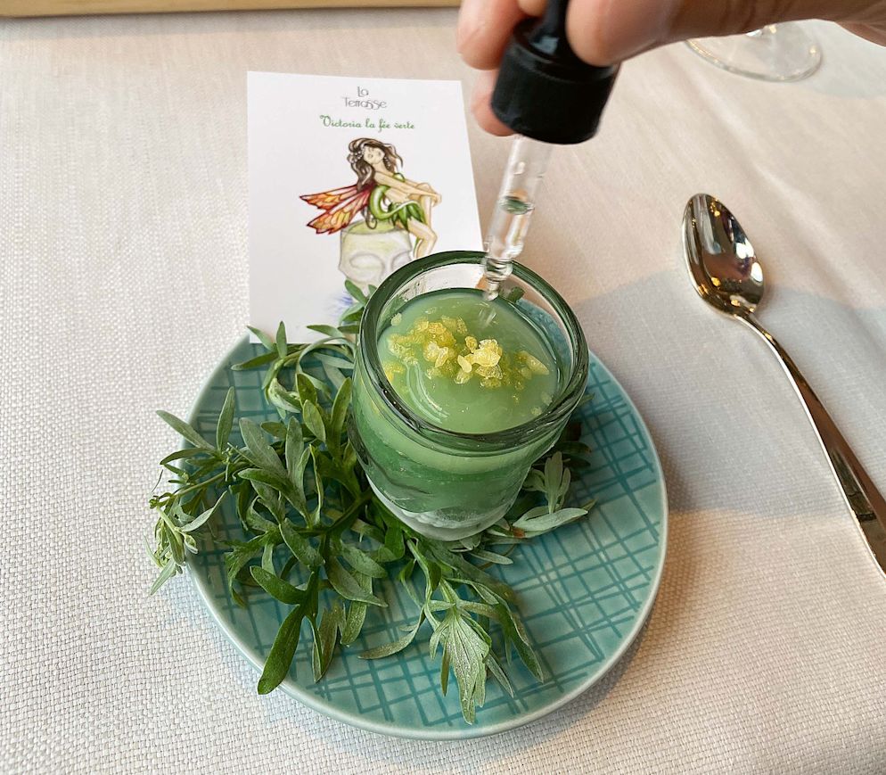Absinth-Kräuter-Erfrischung im «La Terrasse»