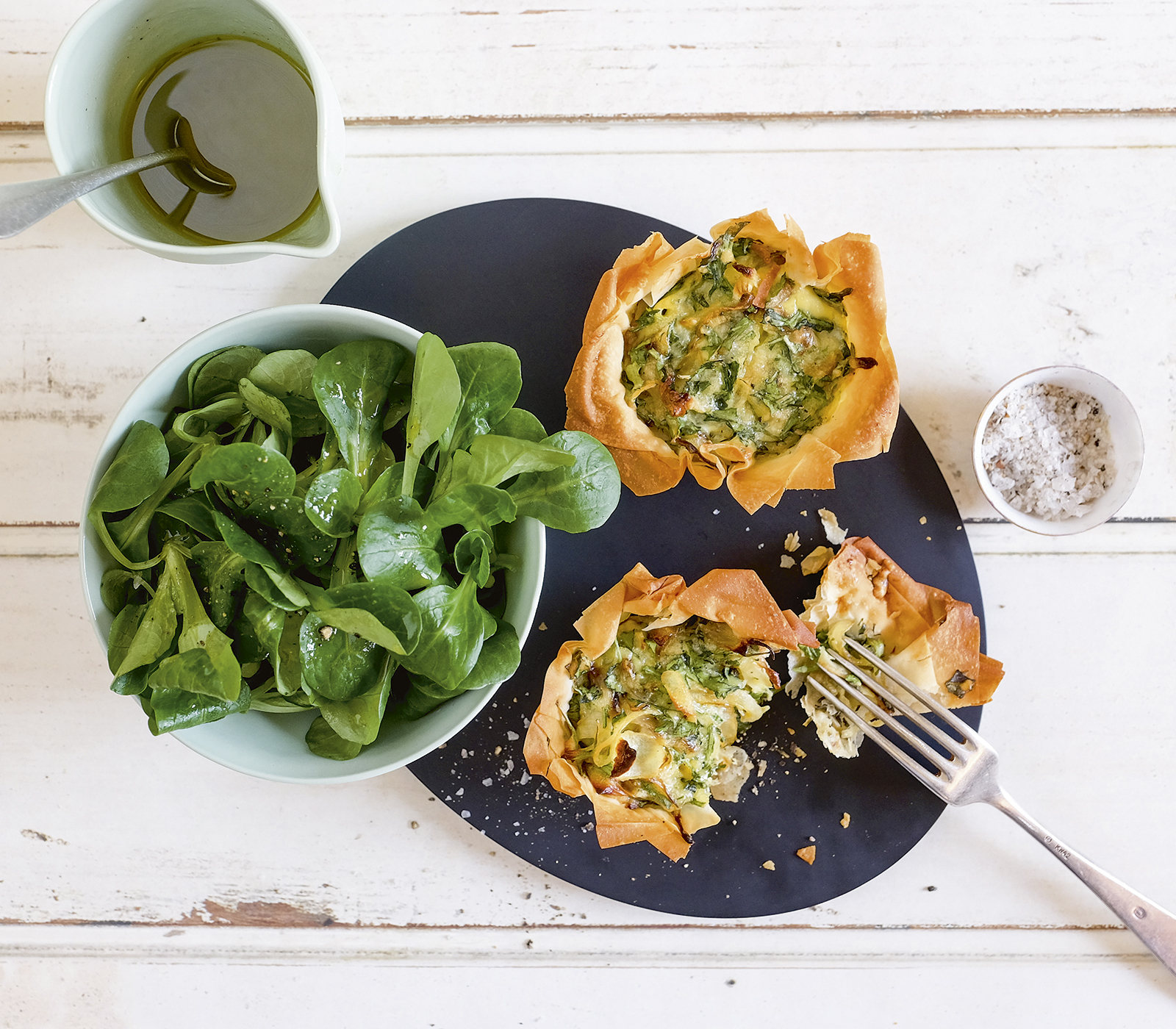 2016-1-2-kaese-strudelkuechlein-mit-zwiebeln-und-rucola