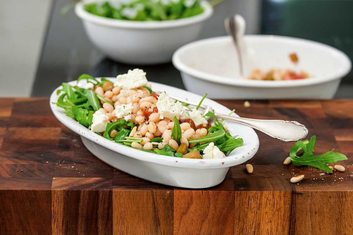 Weisser Bohnensalat mit Rhabarber und Rucola - Annemarie Wildeisens KOCHEN