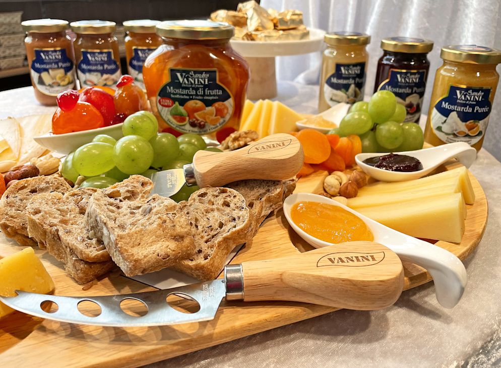 Mostarda, wie hier von Sandro Vanini, passt einfach perfekt zu Käse.
