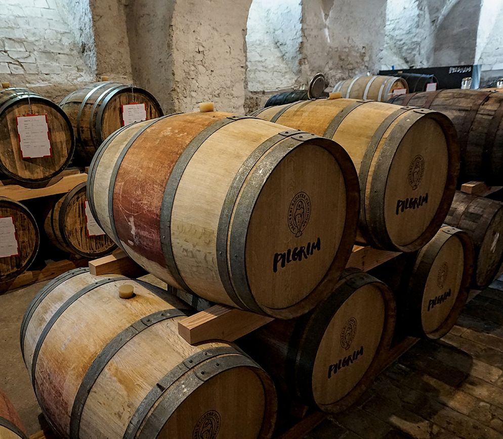 Einmalig: Im alten Klosterkeller reift bei Pilgrim die neuste Generation von Gourmetbieren in gebrauchten Barriques. Ostern 2019 wird dieser Schatz abgefüllt.