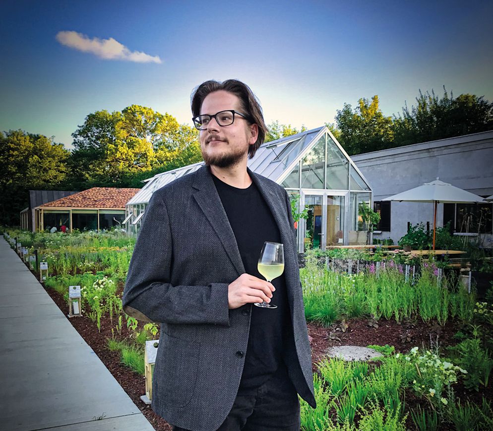 Am Ziel: Unser Reiseredaktor im Garten des «Noma».