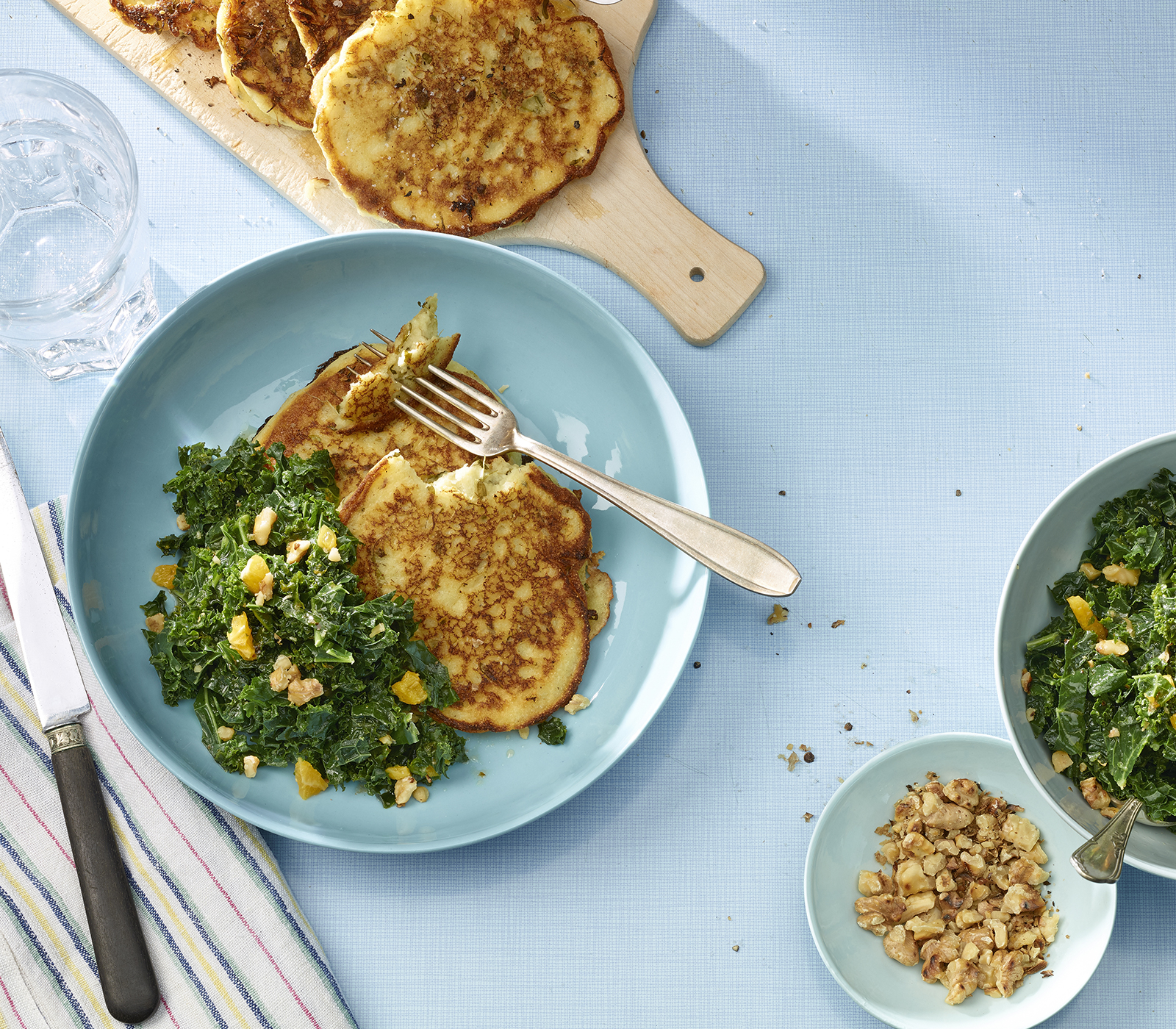 Quarkküchlein mit lauwarmem Federkohlsalat - Annemarie Wildeisens KOCHEN