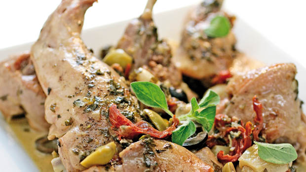 Kaninchenragout mit Knoblauch und Oliven - Annemarie Wildeisens KOCHEN
