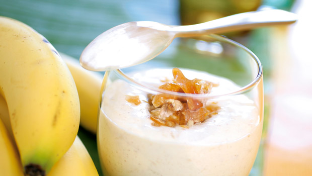 Bananen-Quark-Creme mit Baumnusskrokant - Annemarie Wildeisens KOCHEN