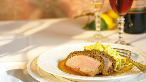 Schweinshuft mit Pilzkruste - Annemarie Wildeisens KOCHEN