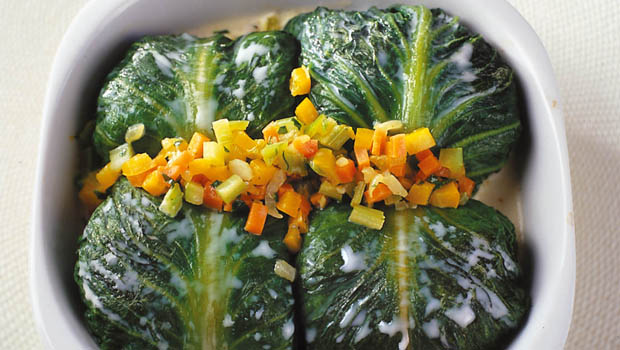 Lattichwickel mit Brät und Gemüse