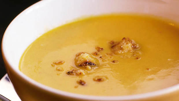 Kurbissuppe Mit Amaretticroutons Annemarie Wildeisens Kochen