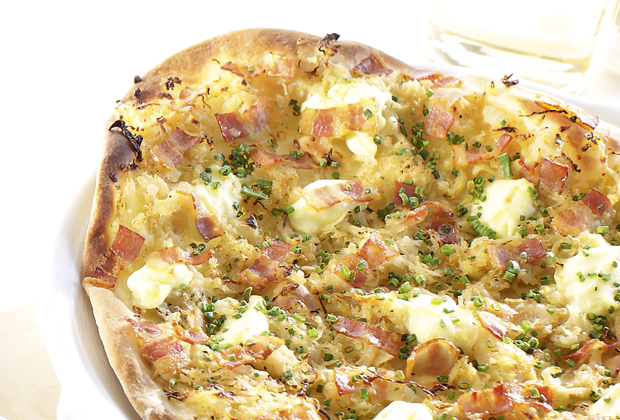 flammekueche mit sauerkraut annemarie wildeisens kochen