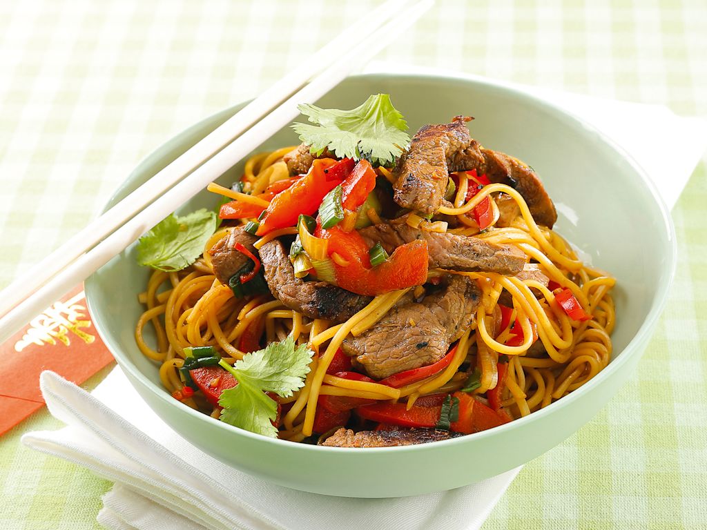 Gebratenes Rindfleisch Mit Peperoni Und Nudeln Annemarie Wildeisens Kochen