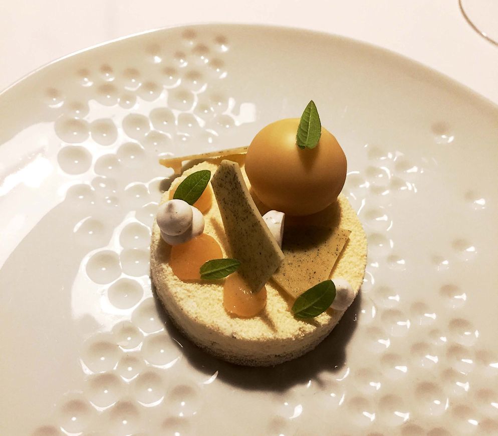 Dessertkreation mit Physalis beim «Steirawirt».