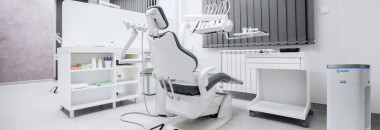 Rediair air filtration unit in dentists - H.jpg