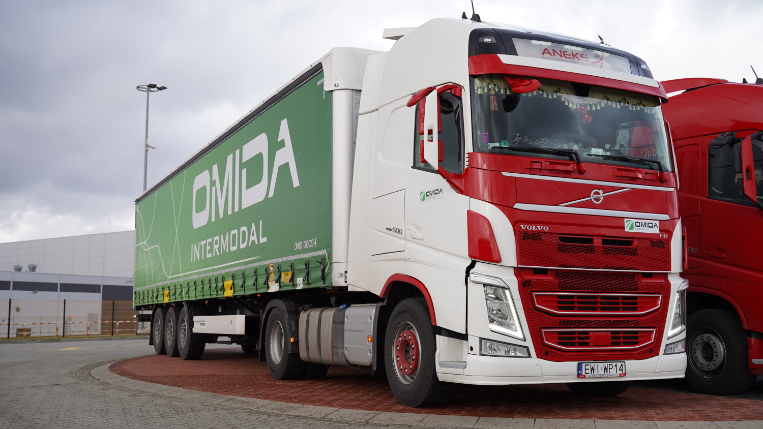 Firma Transportowa - dowiedz się czym zajmuje się firma transportowa. ✓ Transport Międzynarodowy ✓ Transport FTL ✓ Transport LTL | Omida Logistics
