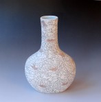 A19-4-New-Guan-Ware-Vase-2016-h.25x16x7cm-handpainted-porcelain-goldluster-celadonglaze-front