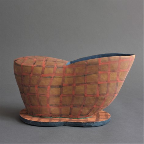 Brown vase on platter, 22x16x39cm, stoneware
