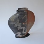 McW2112-2, Brown Vase object, h.35x33x7cm, woodfired-stoneware, slate foot, TerraDelft4