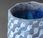 PB112-Vase-8-angles-stoneware-h.21x95x95cm-detail-TerraDelft