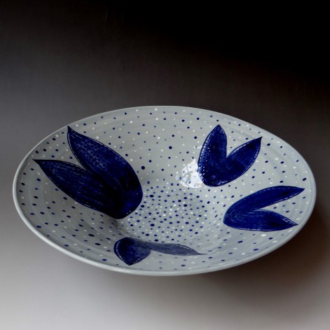 ZX1901 Grey blue bowl with tulip deco, h.9,5xd.32cm, handpainted stoneware, Terra Delft