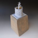 Márta Nagy; One Night on the Hill, 2009, porcelain, stoneware, silver leaf, 34x16x17cm, TerraDelft 5