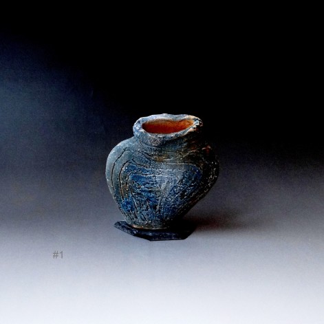 McW20-10 Vase object, stoneware, woodfired, 16x14x3cm, TerraDelft1