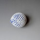 BvR 20-06 Object white-blue, 7x6x6cm, carved porcelain, TerraDelft