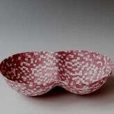 ME1804-Double-symmetric-bowl-2018-h.7x26x175cm-inlayed-porcelain-red-dark-rose-licght-rose-white-TerraDelft-1